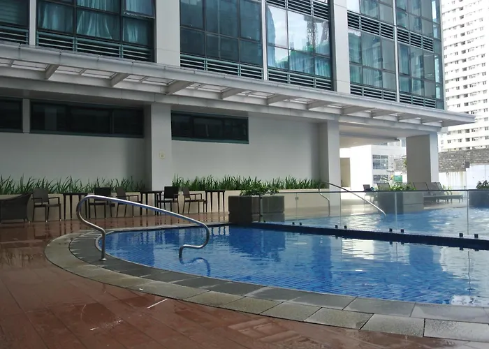 One Uptown Sw14m 9th Avenue St *