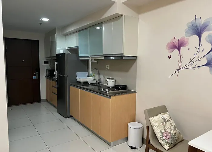 One Uptown Sw14m 9th Avenue St Apartment *