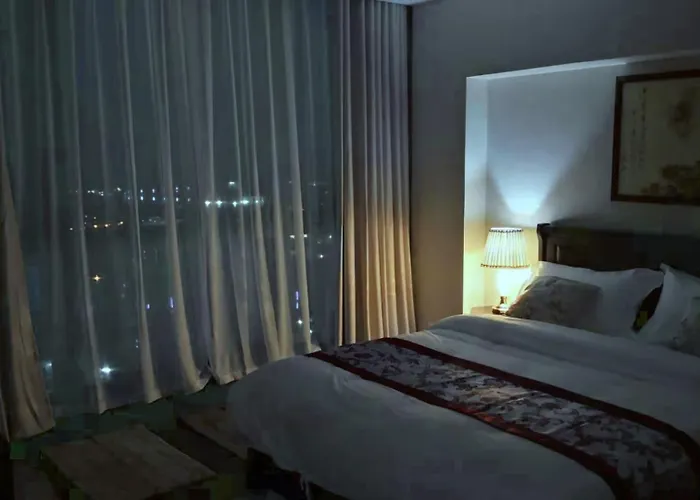 One Uptown Sw14m 9th Avenue St Apartment Manila