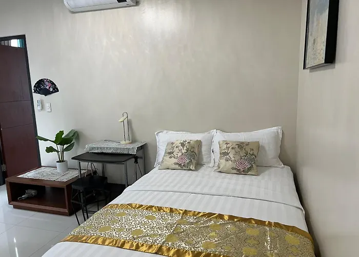 One Uptown Sw14m 9th Avenue St Apartment Manila