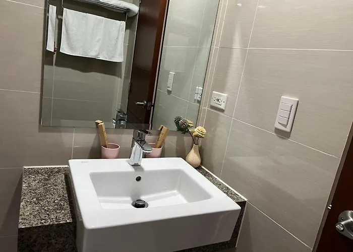 Apartment One Uptown Sw14m 9th Avenue St Manila