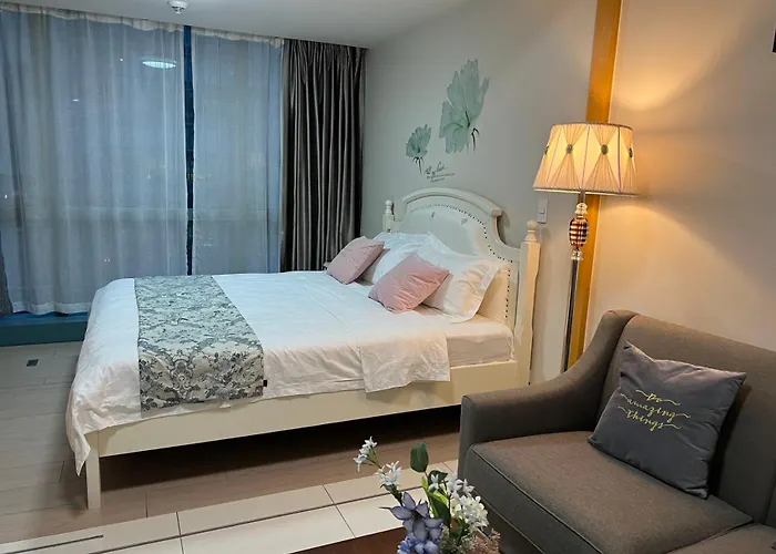 One Uptown Sw14m 9th Avenue St *