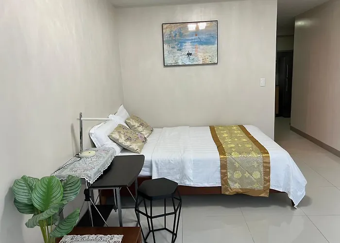 One Uptown Sw14m 9th Avenue St Manila
