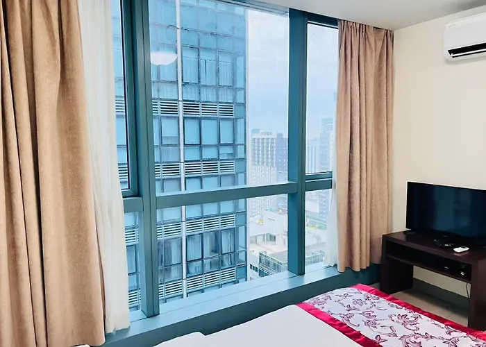 One Uptown Sw14m 9th Avenue St Apartment