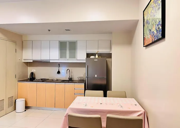 One Uptown Sw14m 9th Avenue St Apartment *