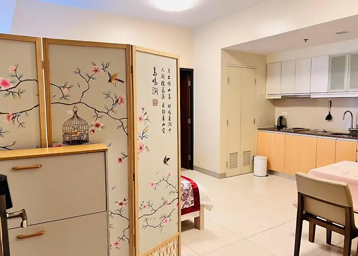 One Uptown Sw14m 9th Avenue St * Manila