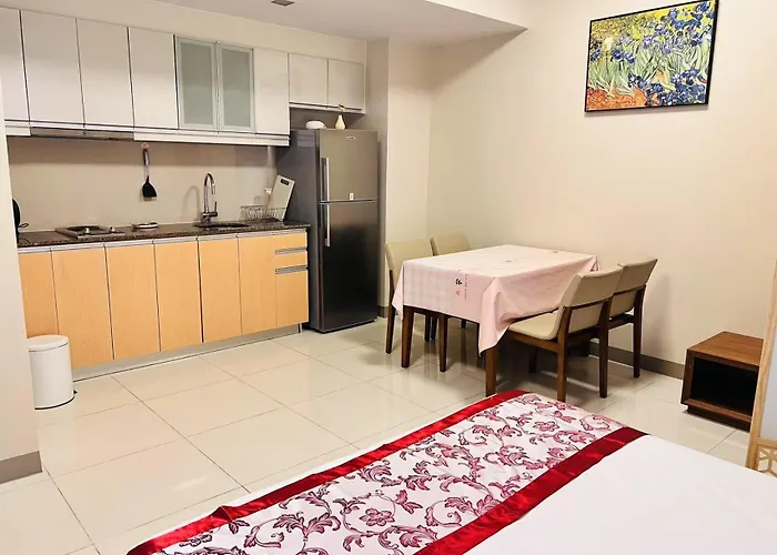 One Uptown Sw14m 9th Avenue St Apartment